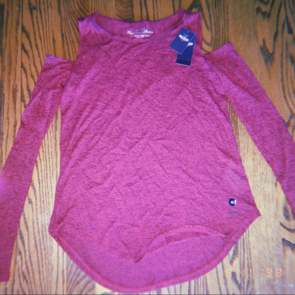 Hollister Size X-small open shoulder shirt. NWT